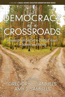 Couverture_Democracy at a Crossroads