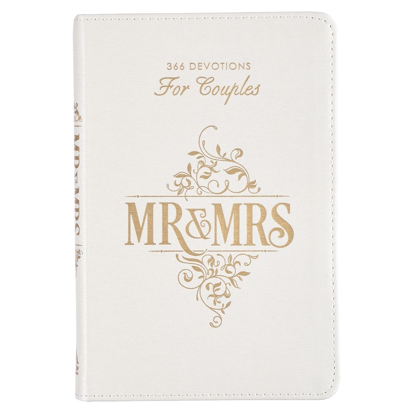 Couverture_Devotional for Mr. & Mrs. White Faux Leather