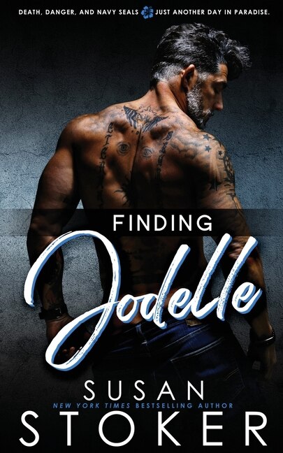 Front cover_Finding Jodelle