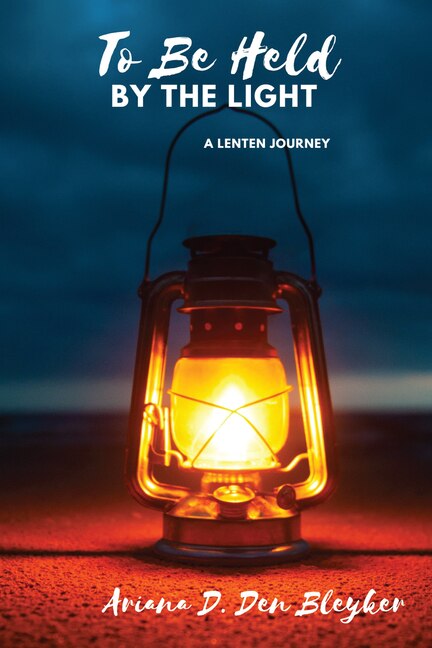 Couverture_To Be Held by the Light