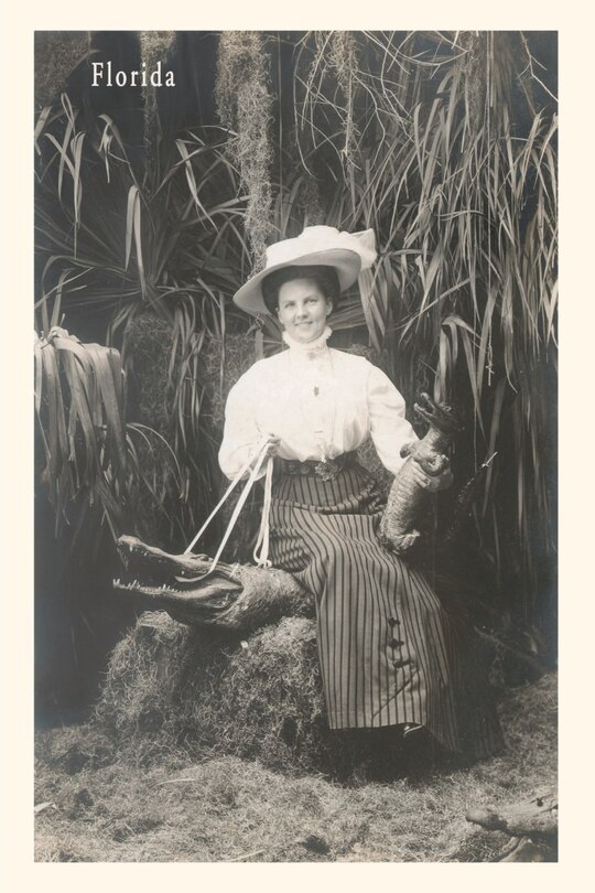 Couverture_Vintage Journal Woman with Gator on a Leash