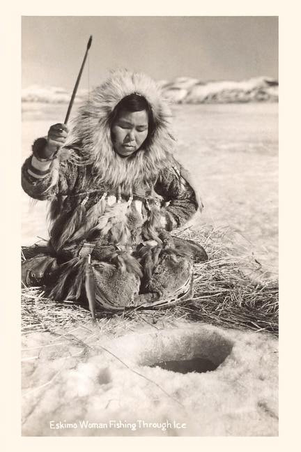 Couverture_Vintage Journal Indigenous Alaskan Woman Ice Fishing
