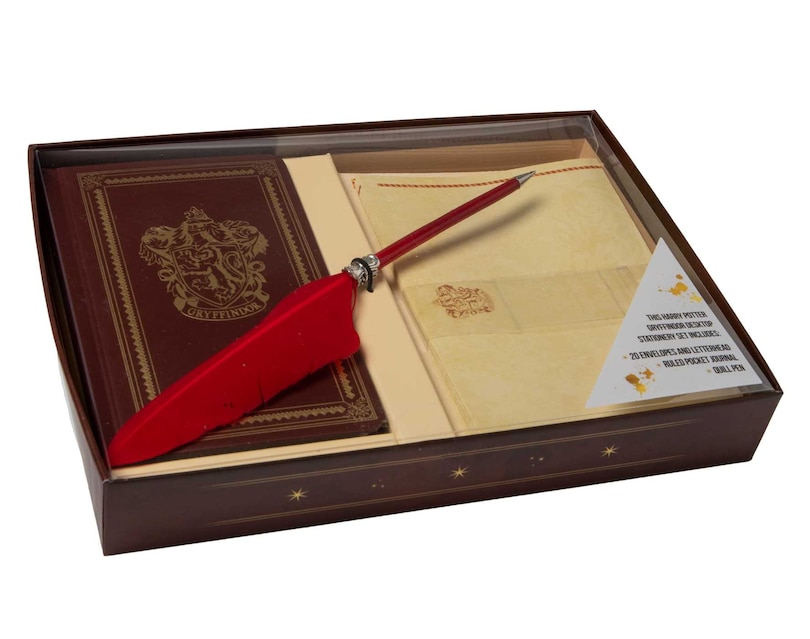 Front cover_Harry Potter: Gryffindor Desktop Stationery Set (With Pen)