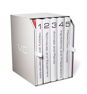 Front cover_Modernist Cuisine: The Art & Science of Cooking