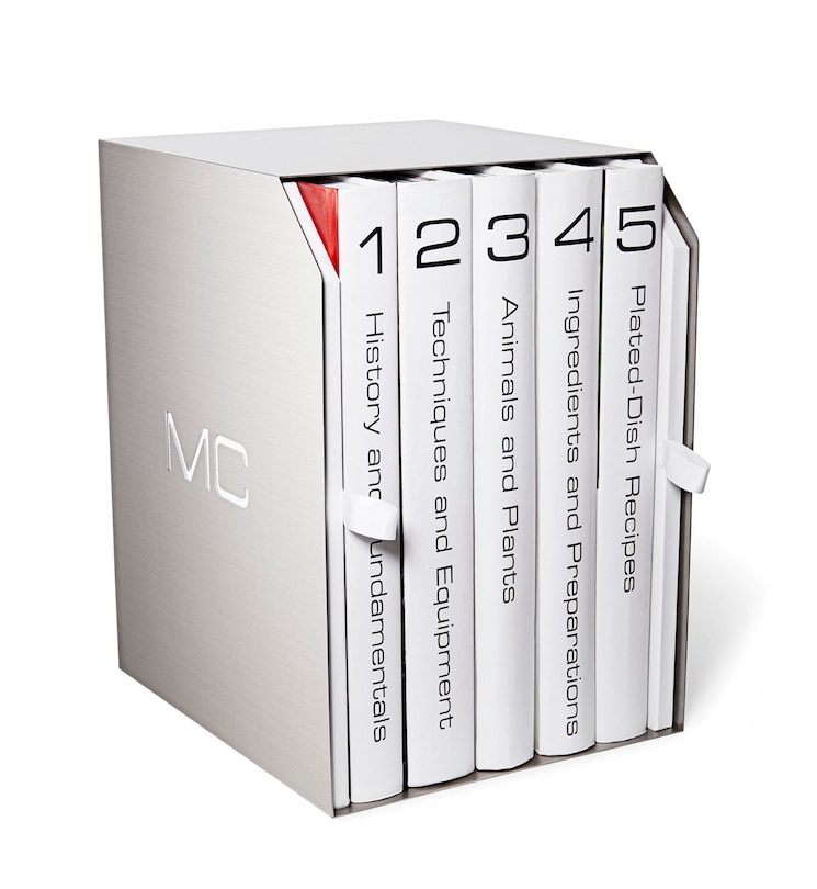 Front cover_Modernist Cuisine: The Art & Science of Cooking