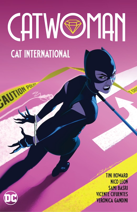 Front cover_Catwoman Vol. 2: Cat International