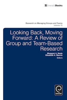 Couverture_Looking Back, Moving Forward