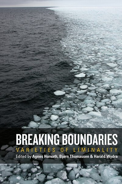 Front cover_Breaking Boundaries