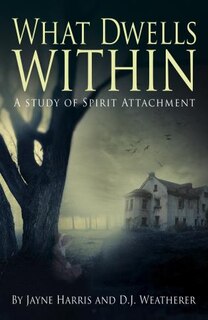 Couverture_What Dwells Within