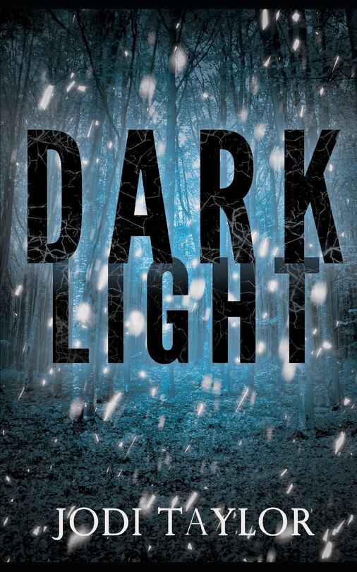 Dark Light: A twisting and captivating supernatural thriller (Elizabeth Cage, Book 2)