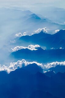 Front cover_Mountains in Clouds