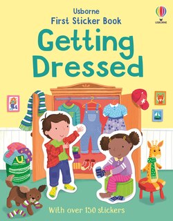Couverture_First Sticker Book Getting Dressed