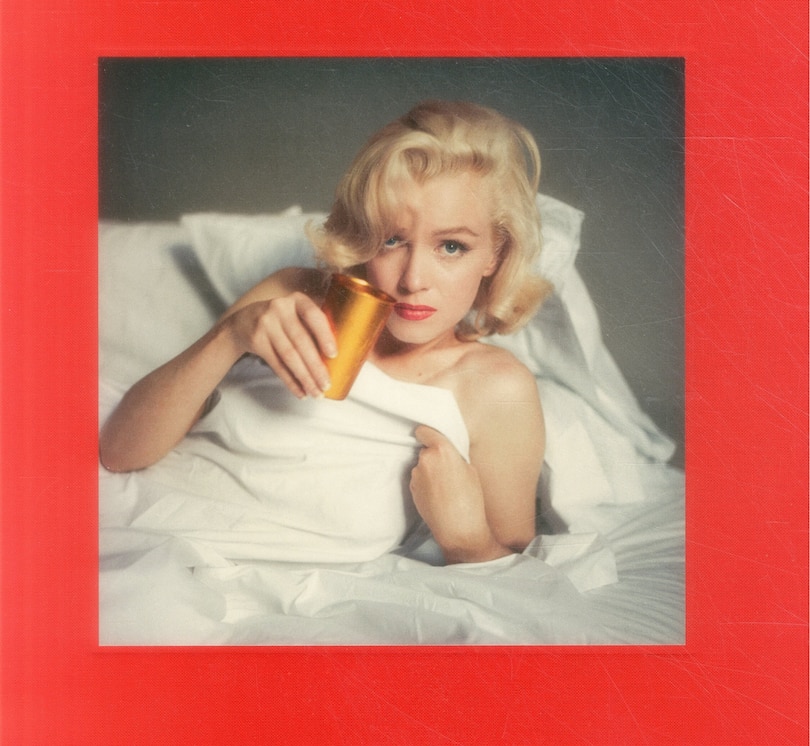 Front cover_The Essential Marilyn Monroe - The Bed Print
