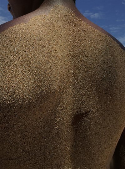 Front cover_Karla Hiraldo Voleau: Hola Mi Amol