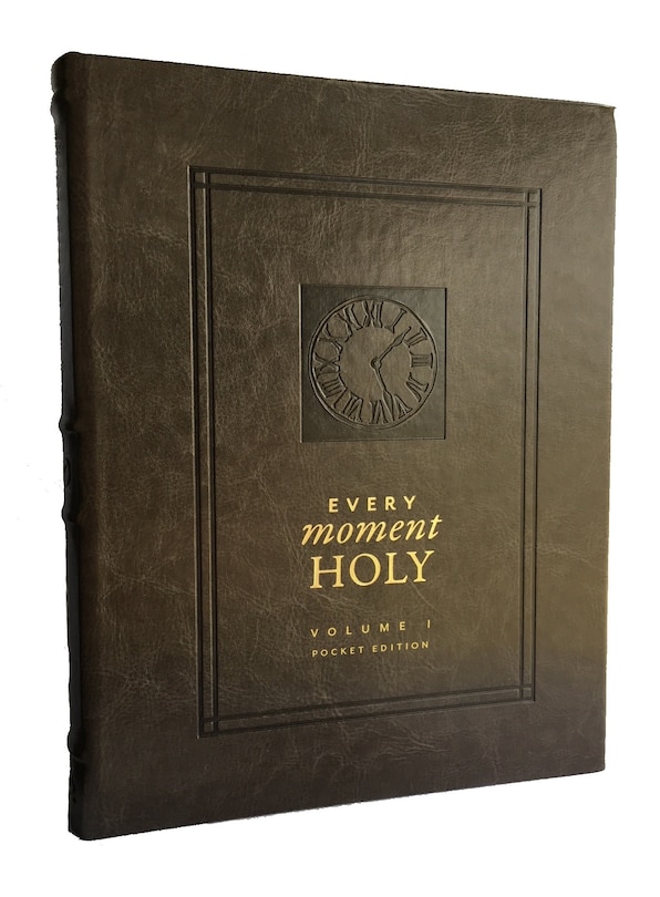 Couverture_Every Moment Holy, Volume 1 (Pocket Edition)