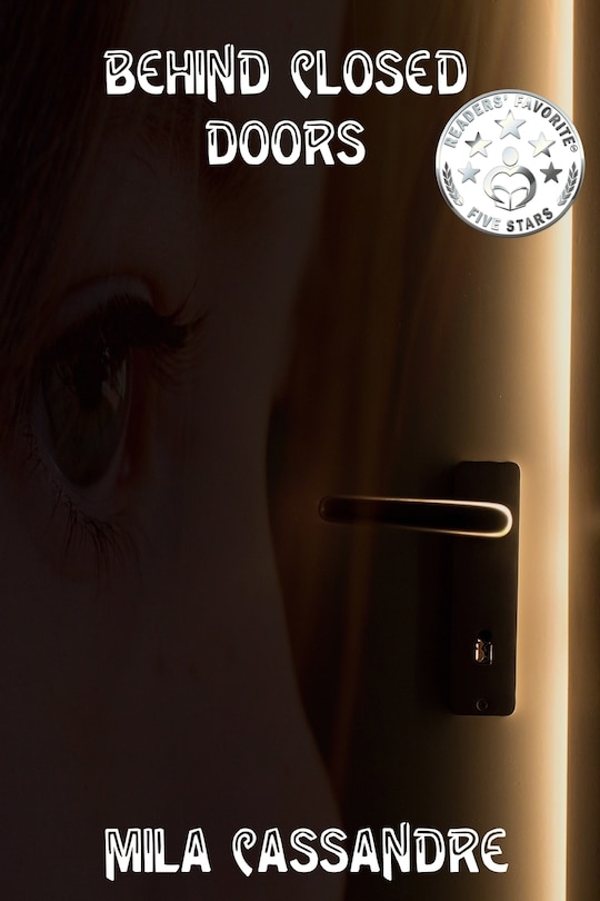 Couverture_Behind Closed Doors