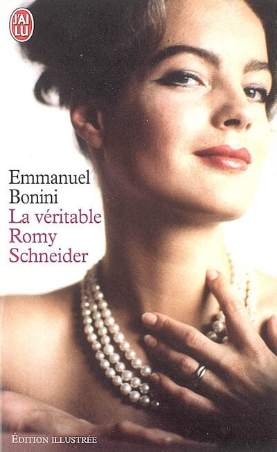 Front cover_La véritable Romy Schneider