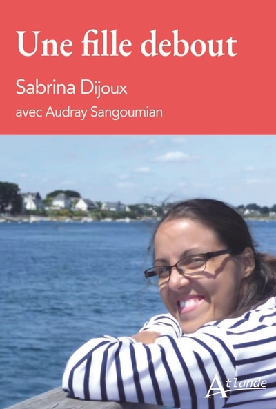 Front cover_Une fille debout