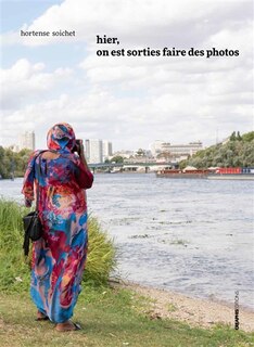 Front cover_Hier, on est sorties faire des photos