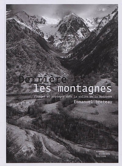 Front cover_Derri&egrave;re les montagnes