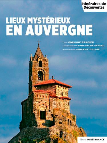 Couverture_Lieux myst&eacute;rieux en Auvergne