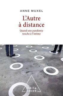Front cover_L' autre à distance