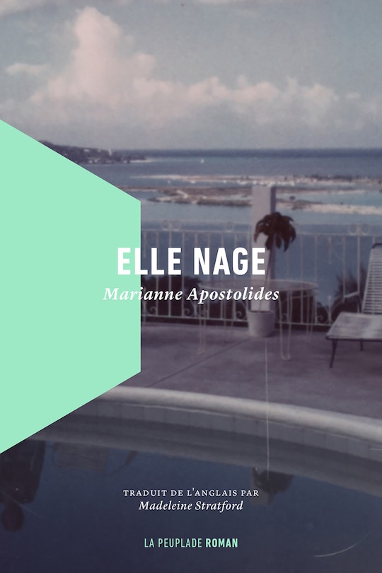 Elle nage