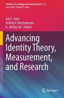 Couverture_Advancing Identity Theory, Measurement, and Research