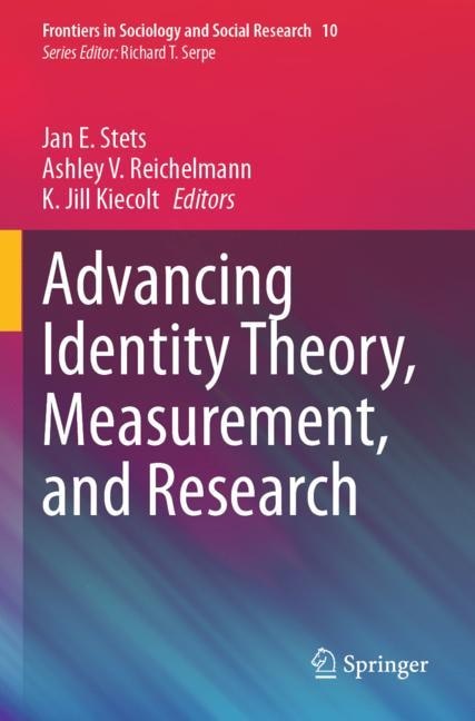 Couverture_Advancing Identity Theory, Measurement, and Research