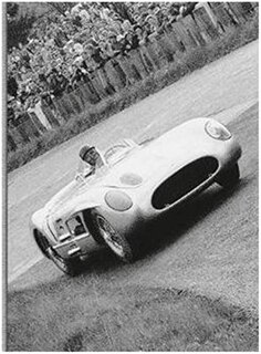 Couverture_Mercedes-Benz 300 SLR