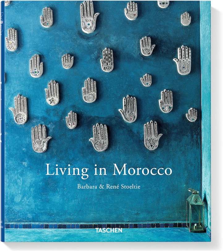 Couverture_Living in Morocco