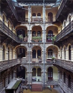Front cover_Yves Marchand & Romain Meffre: Budapest Courtyards