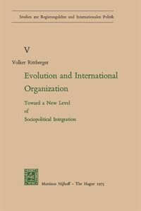 Couverture_Evolution and International Organization