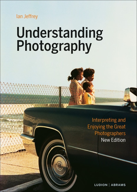Front cover_Understanding Photography