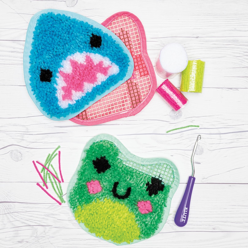 Sample content 2_Latch Hook Animals: Red Panda, Frog & Shark