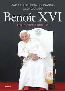 Benoît XVI: les images d'une vie