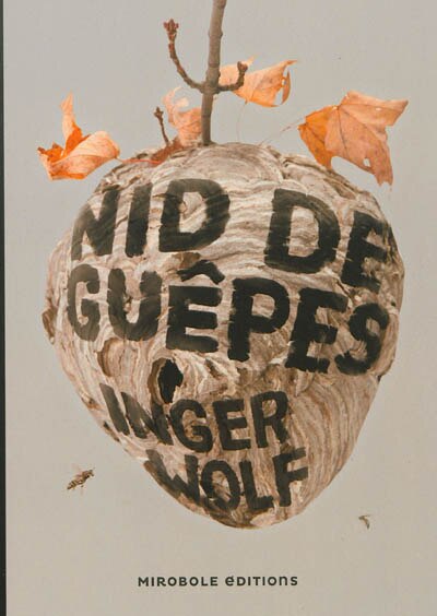 Front cover_Nid de guepes