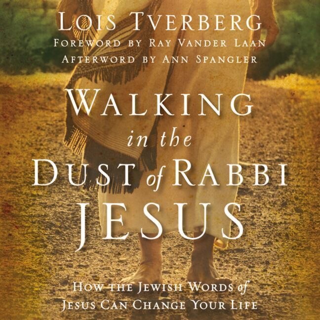 Couverture_Walking in the Dust of Rabbi Jesus
