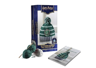 Couverture_Harry Potter: Slytherin Pom-Pom Beanie Crochet Kit