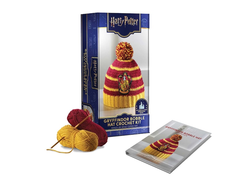 Front cover_Harry Potter: Gryffindor Pom-Pom Beanie Crochet Kit
