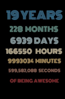 19 years of being awesome: Vintage Birthday gift for 19 years old / 19th birthday gifts for kids, men and women