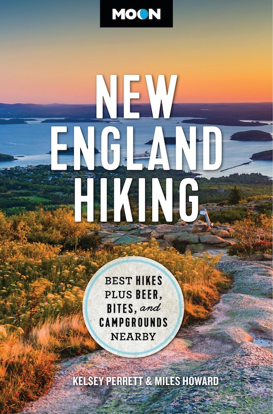 Front cover_Moon New England Hiking