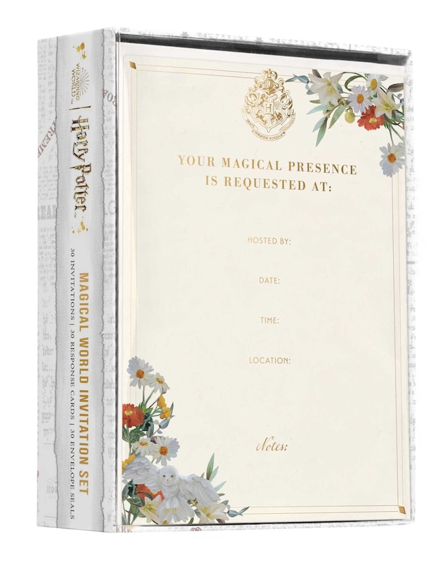 Front cover_Harry Potter: Magical World Invitation Set (Set of 30)