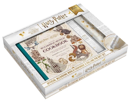 Harry Potter and Fantastic Beasts: Official Wizarding World Cookbook Gift Set: Spellbinding Meals From New York to Hogwarts and Beyond!