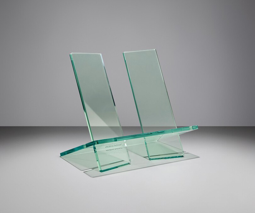 Sample content_Bookstand. Large. Crystal Green