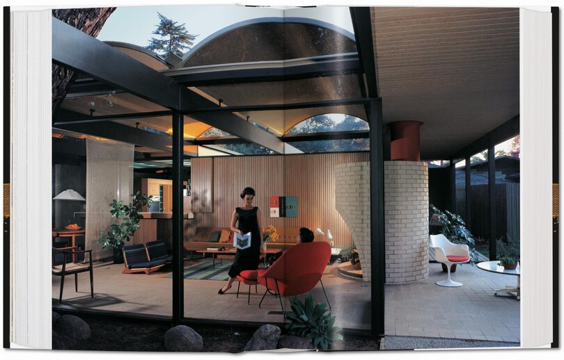 Sample content 3_Case Study Houses. The Complete CSH Program 1945-1966. 45th Ed.