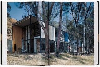 Sample content 4_Case Study Houses. The Complete CSH Program 1945-1966. 45th Ed.