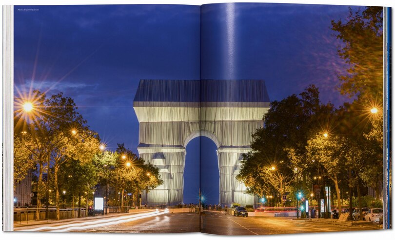 Sample content 2_Christo and Jeanne-Claude. L’Arc de Triomphe, Wrapped