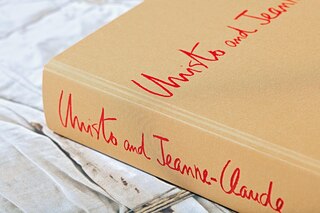 Sample content 3_Christo And Jeanne-claude. Updated Edition