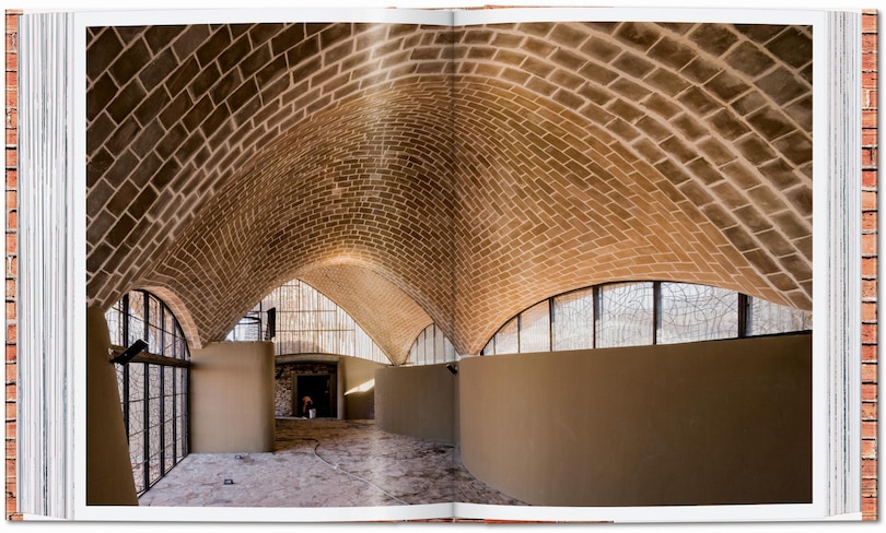 Sample content 2_Contemporary Brick Buildings